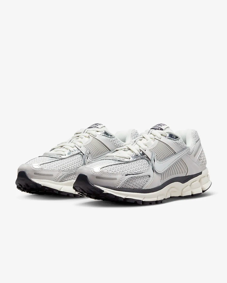 Tênis Nike Zoom Vomero 5